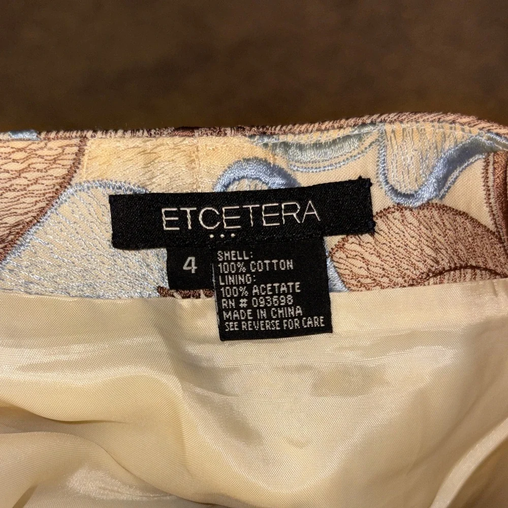 Etcetera Floral Two-Piece Pantsuit in Cream, Blue, and Brown - Picture 4 of 5